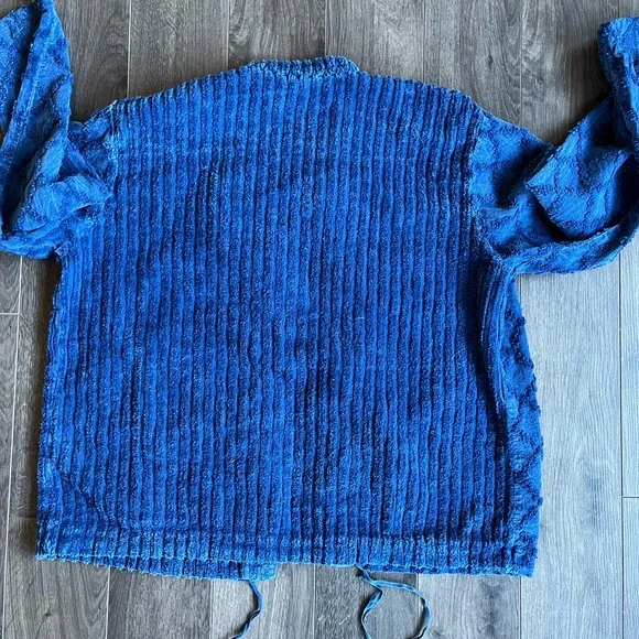 Blue Textured Button-Up Jacket - Picture 6 of 6